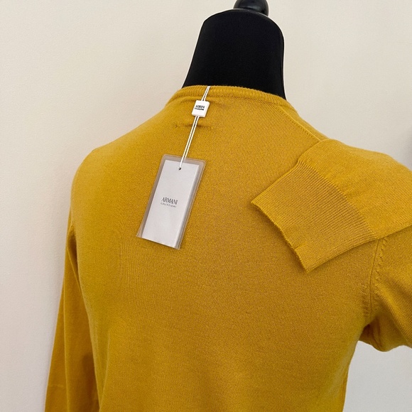 New Armani Collezioni V neck Yellow Sweater XL size